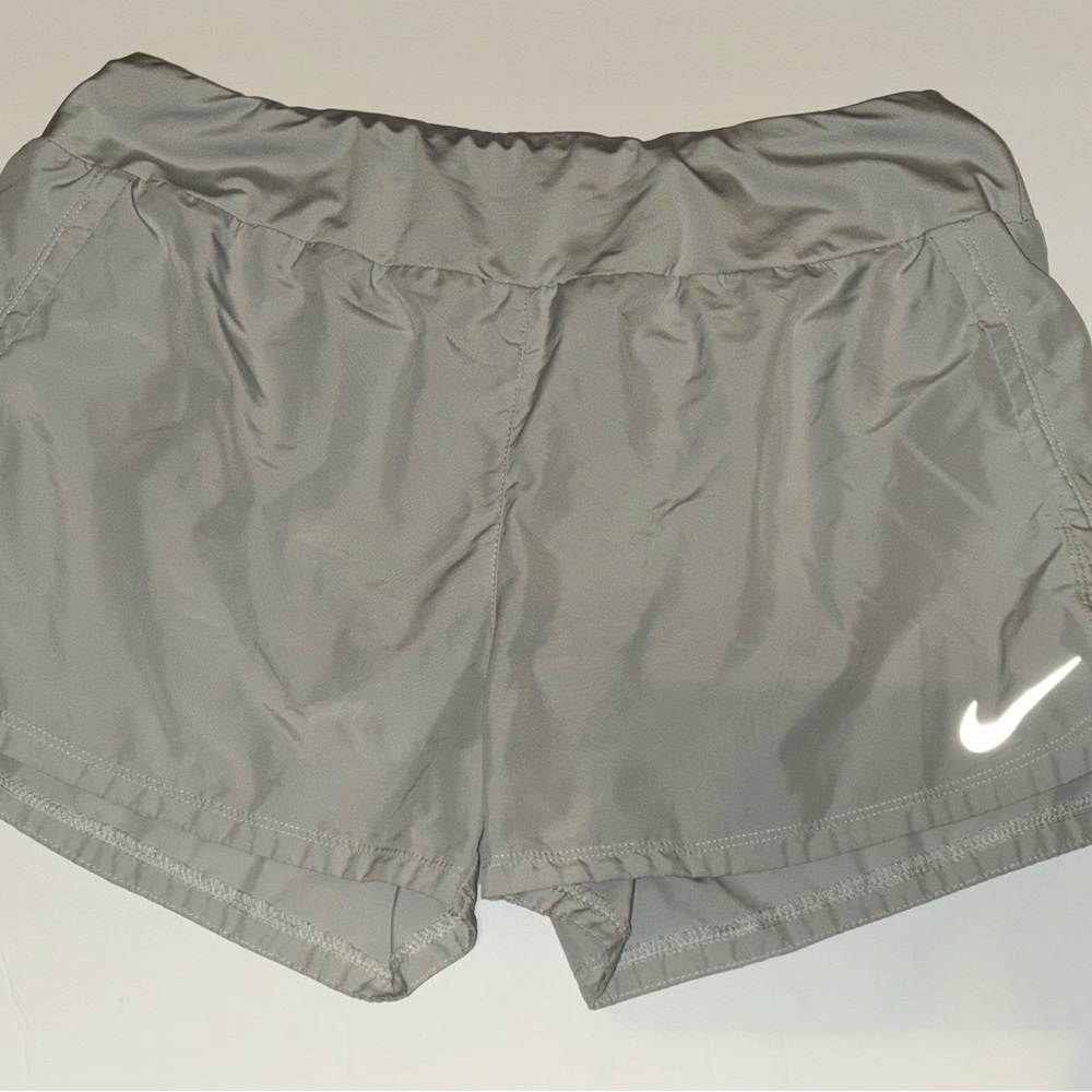 Women’s L Nike Dri-Fit Running Athletic Shorts